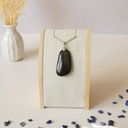 Pendentif en obsidienne oeil céleste 4,1 cm bélière argentée