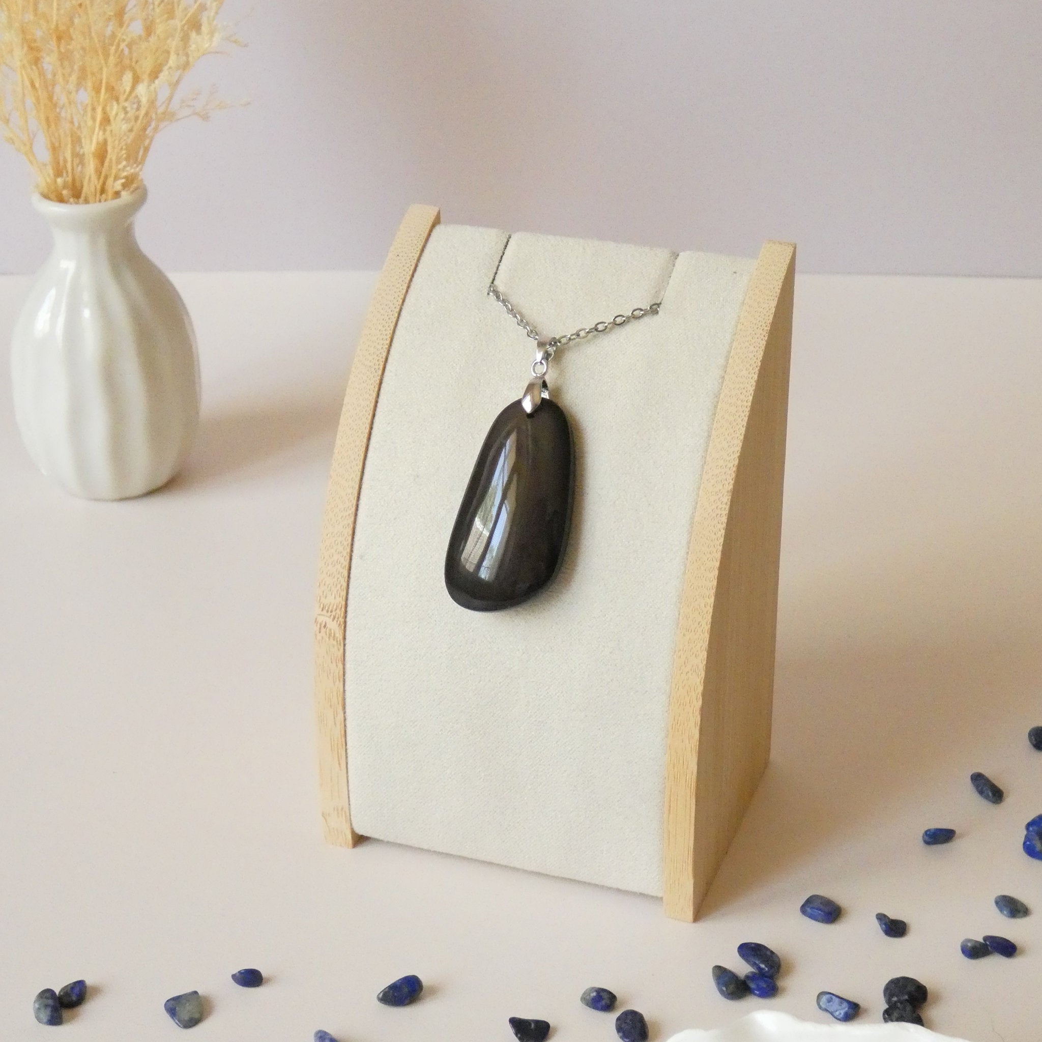 Pendentif en obsidienne oeil céleste 4,1 cm bélière argentée