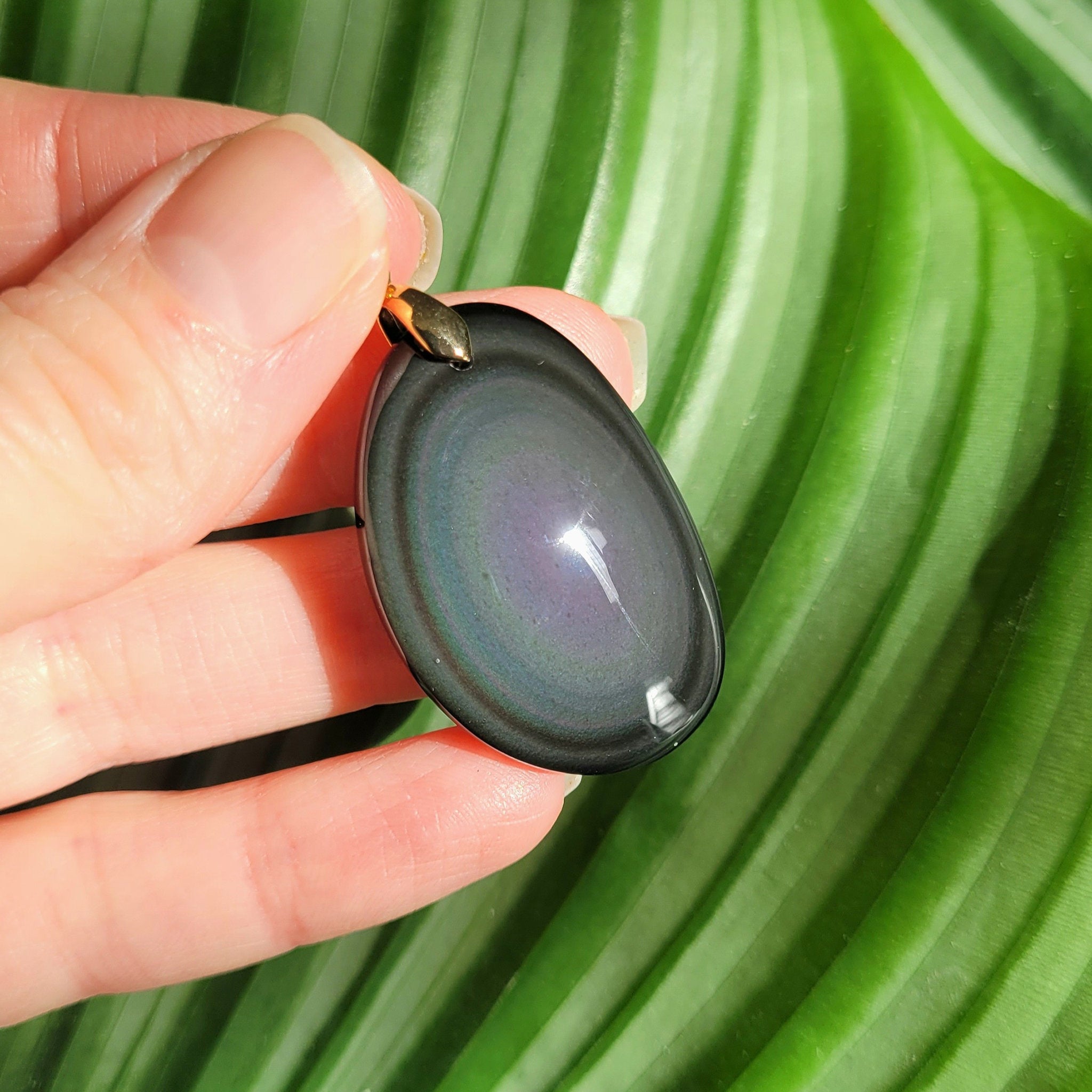 Pendentif obsidienne œil céleste 3,8 cm, bélière dorée