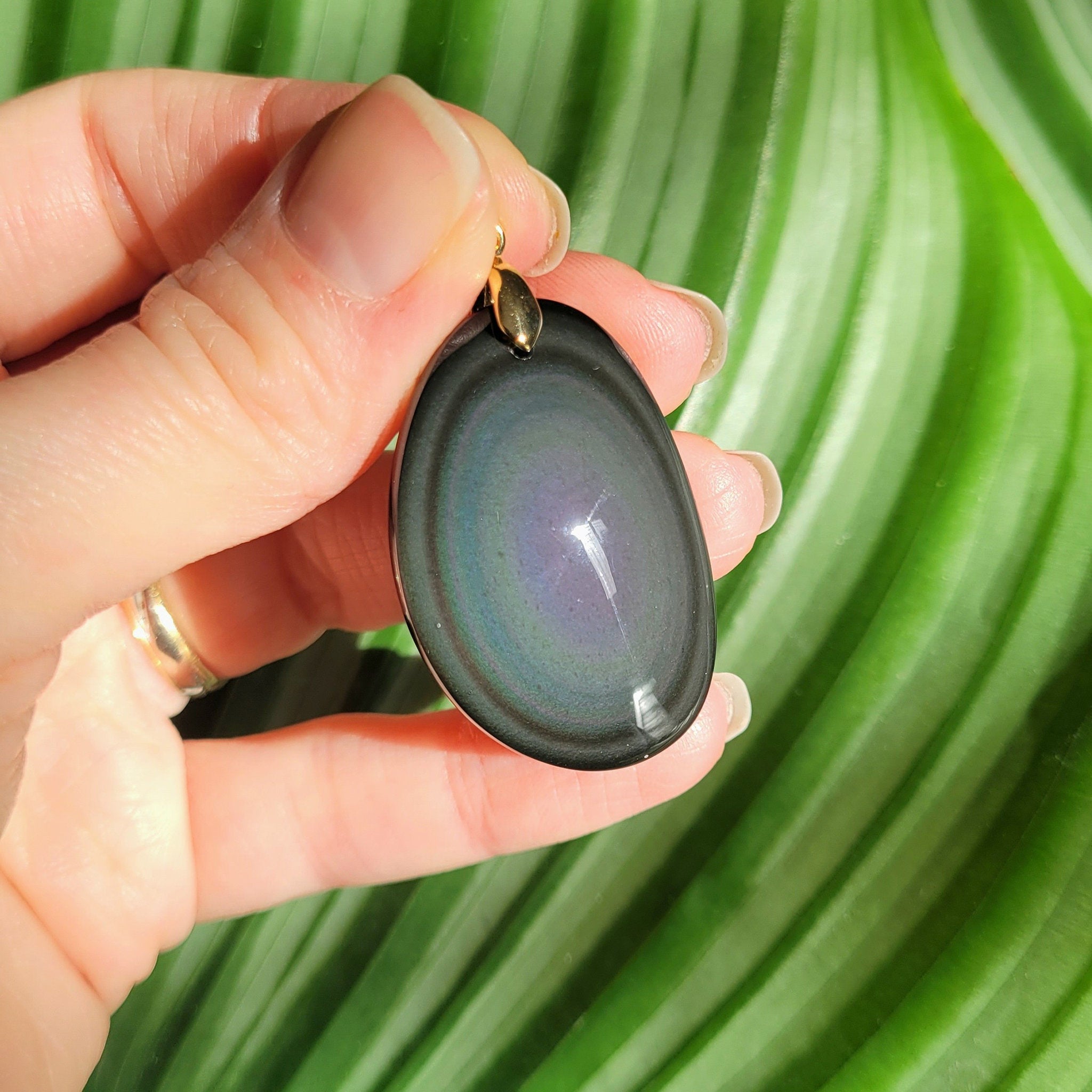 Pendentif obsidienne œil céleste 3,8 cm, bélière dorée