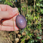 Pendentif obsidienne œil céleste – reflets violets – 4 cm