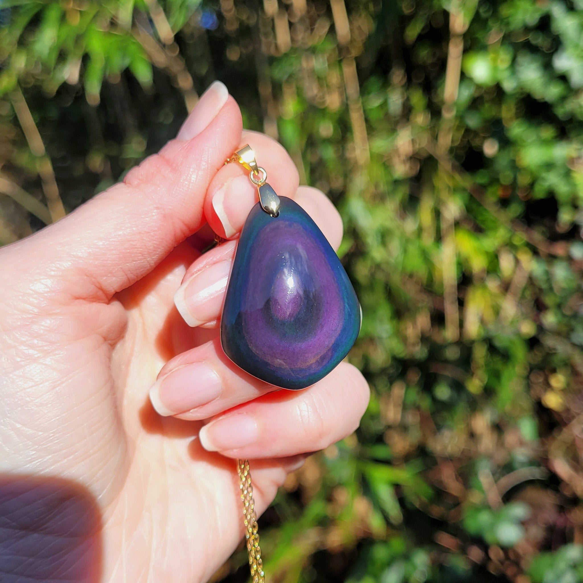 Pendentif obsidienne œil céleste – bleu et violet – 3,9 cm