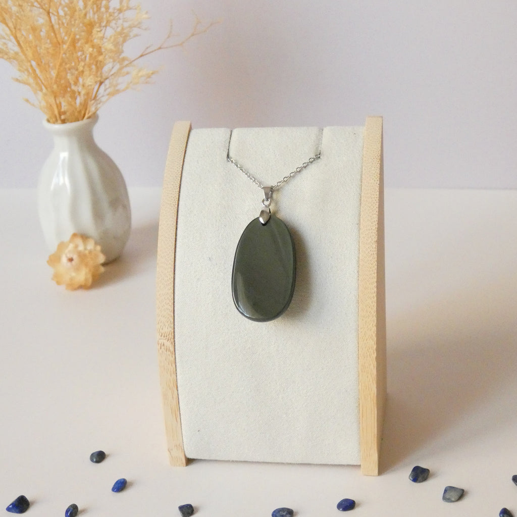Pendentif obsidienne œil céleste – tons verts – 3,7 cm