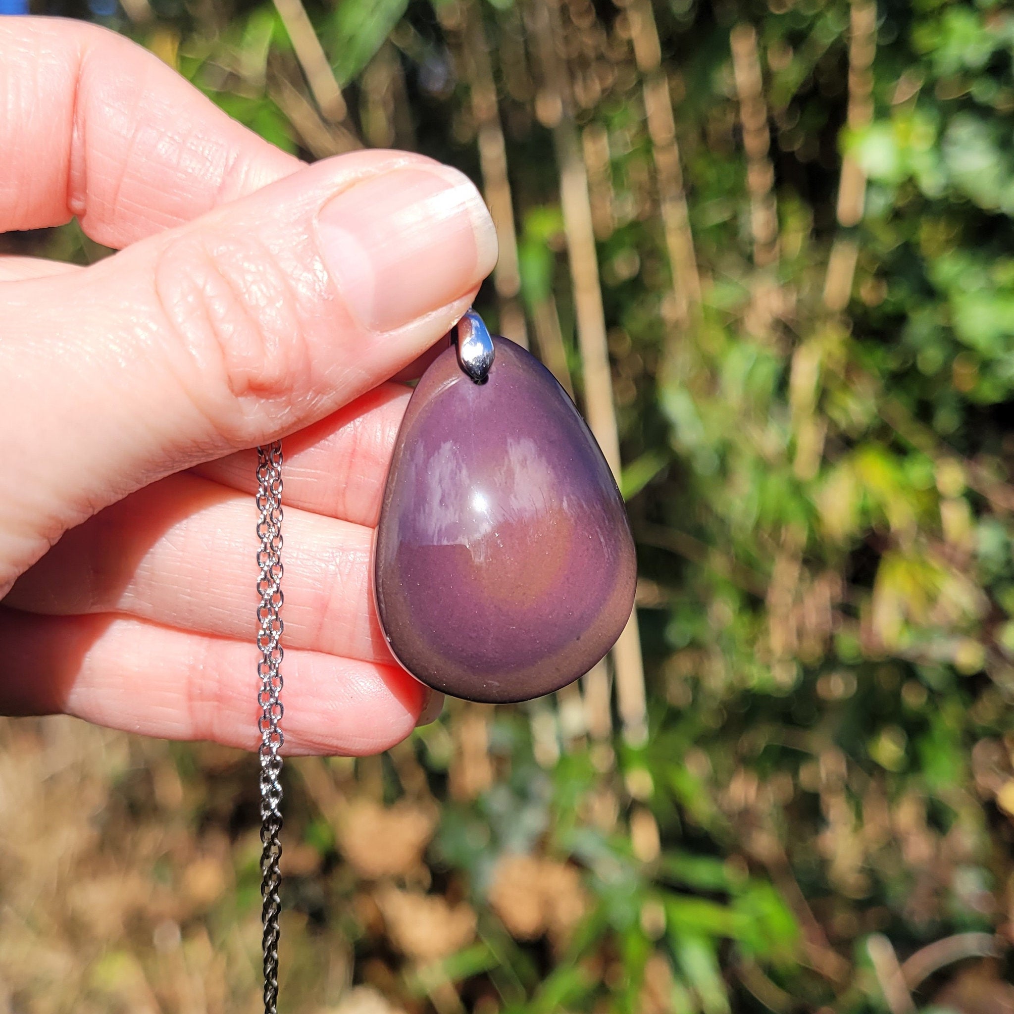 Pendentif obsidienne œil céleste – nuances violet/rose – 3,6 cm
