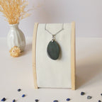 Pendentif obsidienne œil céleste – bleu nacré et pastel – 3,6 cm