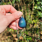 Pendentif obsidienne œil céleste – reflets bleu/violet – 3,5 cm