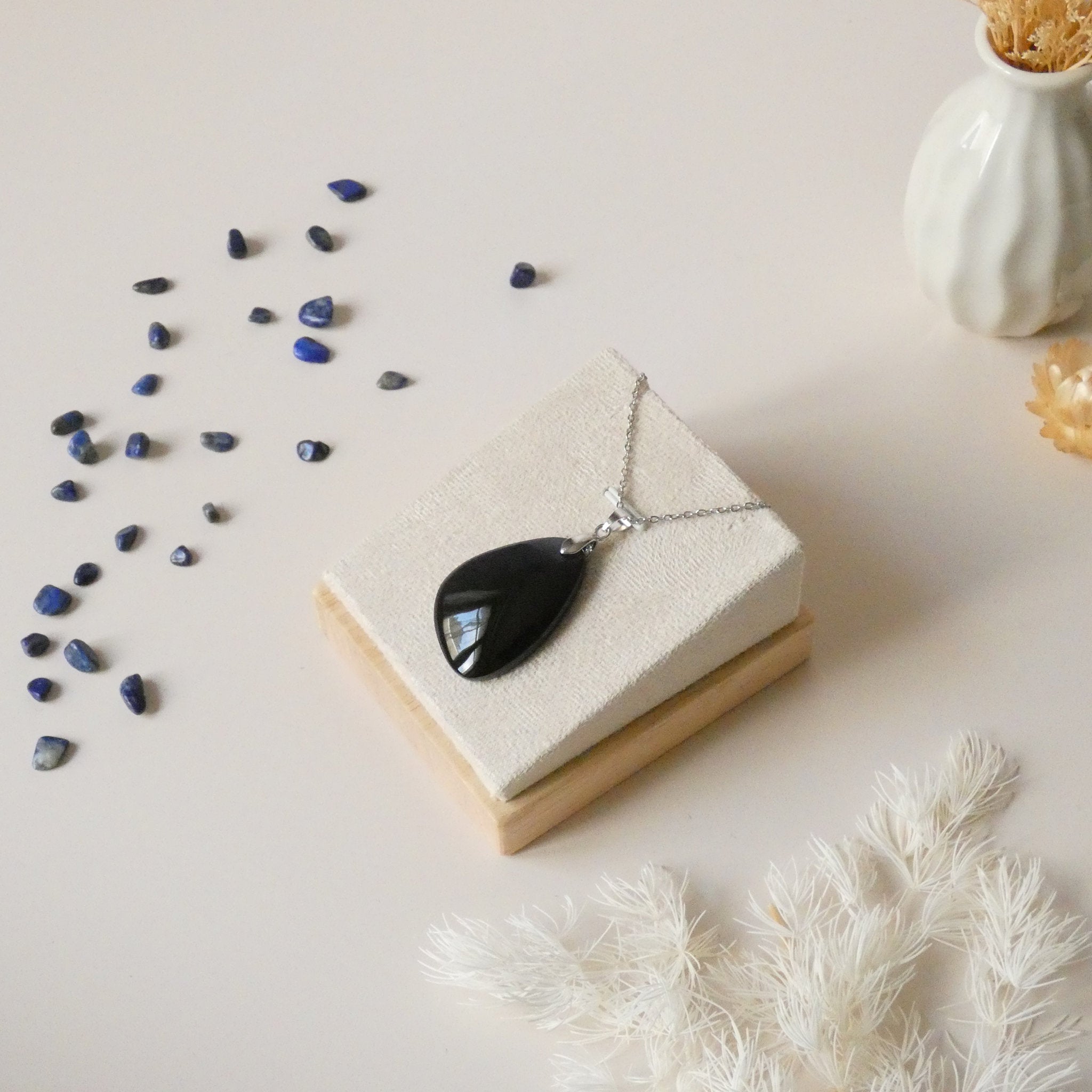 Pendentif obsidienne œil céleste – reflets bleu/violet – 3,5 cm