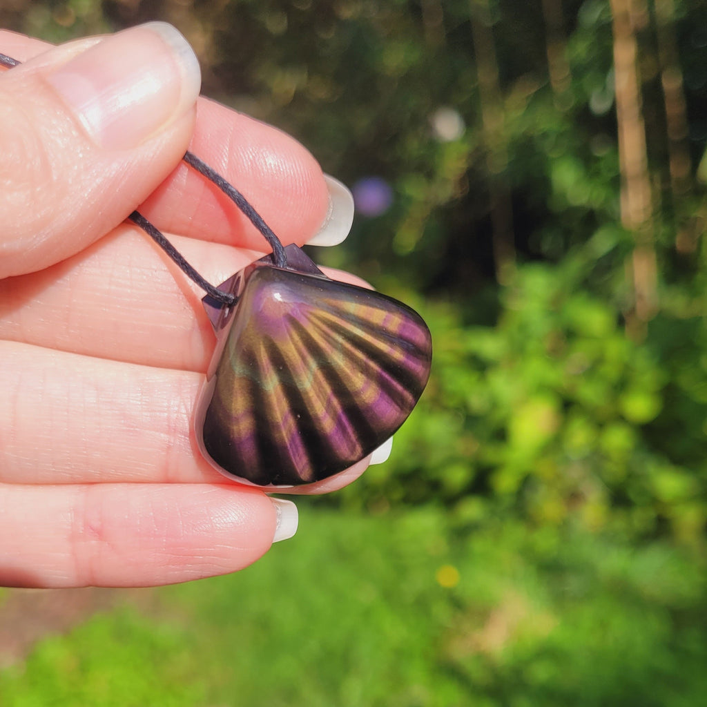 Pendentif coquillage en obsidienne oeil céleste violet orange - pierre naturelle