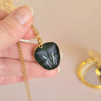 Pendentif papillon en obsidienne oeil céleste – 3,4 cm