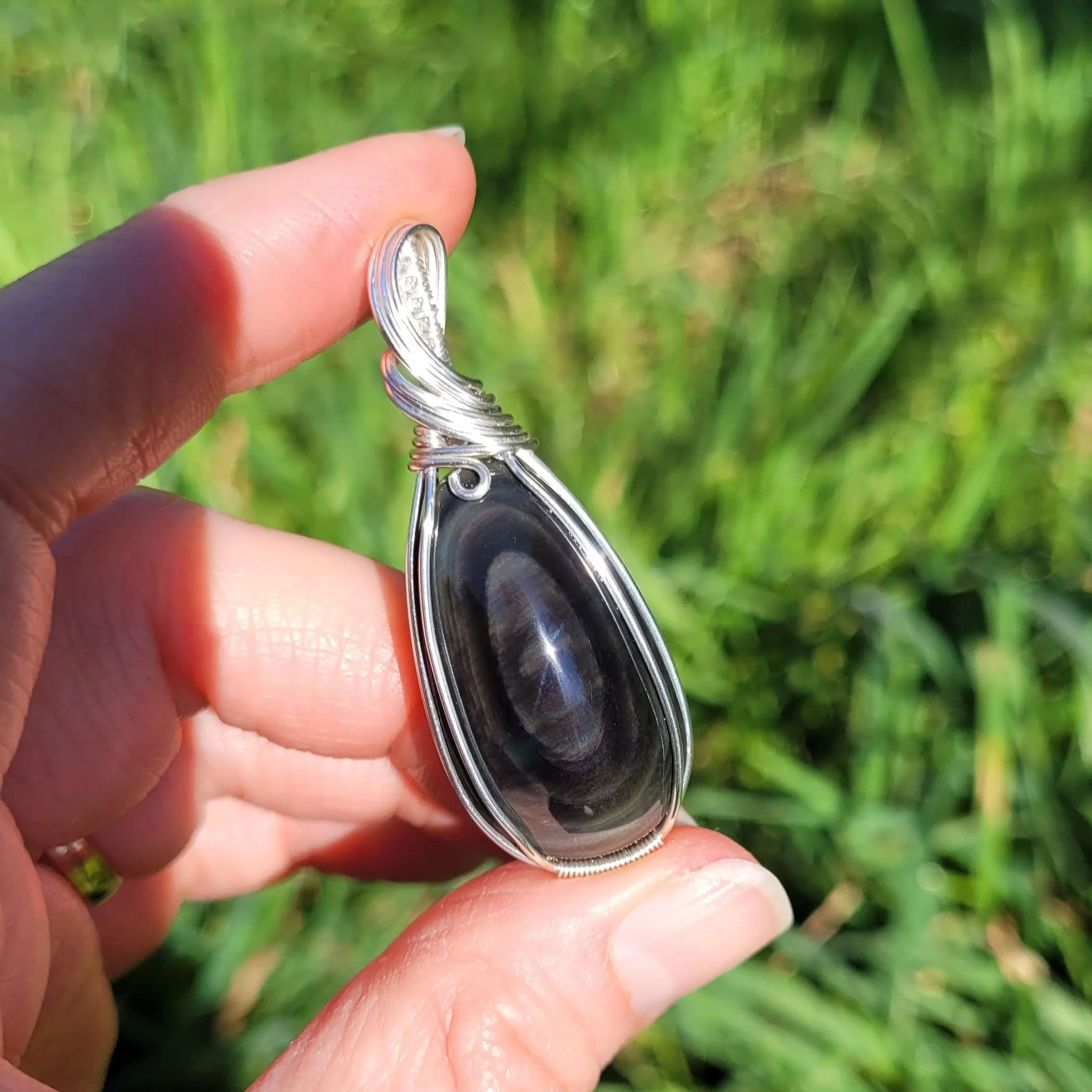 Pendentif obsidienne oeil céleste 5,1 cm wire wrapping argenté