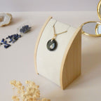 Pendentif en oeil de faucon 2,2 cm bélière dorée à l'or fin