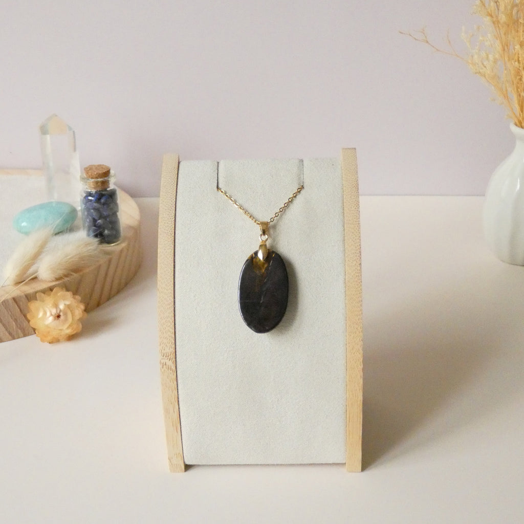 Pendentif en oeil de fer bélière dorée – 3,1 cm - Bijou artisanal pierre naturelle