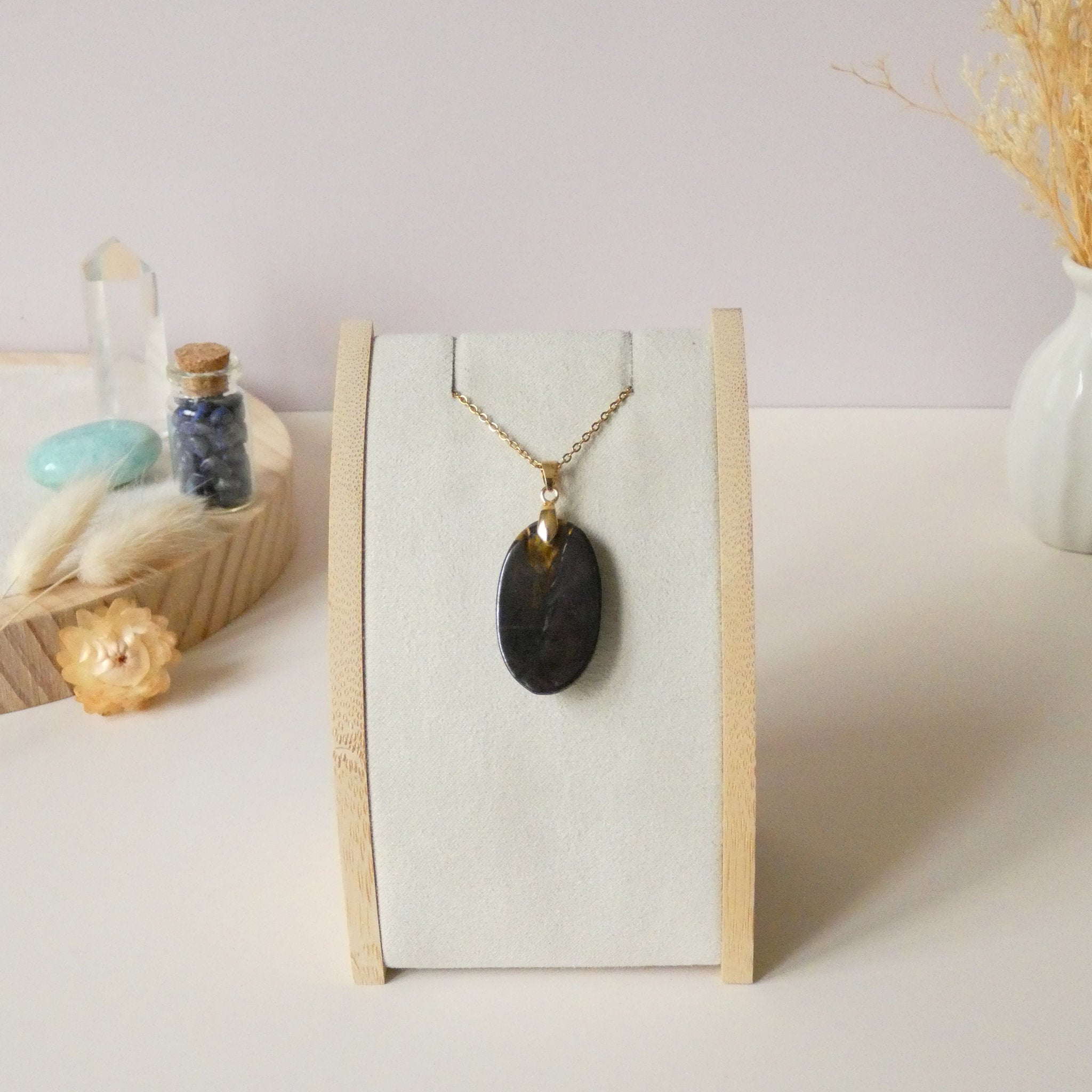 Pendentif en oeil de fer bélière dorée – 3,1 cm - Bijou artisanal pierre naturelle
