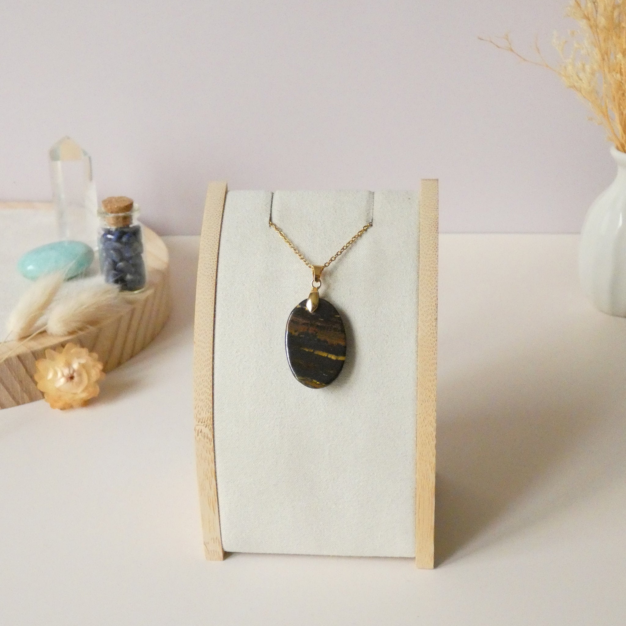 Pendentif en oeil de fer bélière dorée – 2,8 cm - Bijou artisanal pierre naturelle