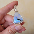Pendentif en péristérite bleue 4,5 cm bijou artisanal en pierre naturelle