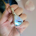Pendentif en péristérite bleue 4,5 cm bijou artisanal en pierre naturelle