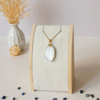 Pendentif en pierre de lune 2,8 cm – Bélière dorée