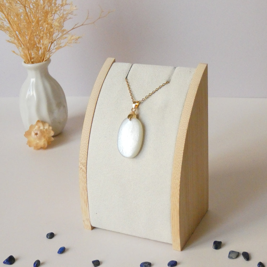 Pendentif en pierre de lune 2,8 cm – Bélière dorée