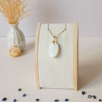 Pendentif en pierre de lune 2,8 cm – Bélière dorée
