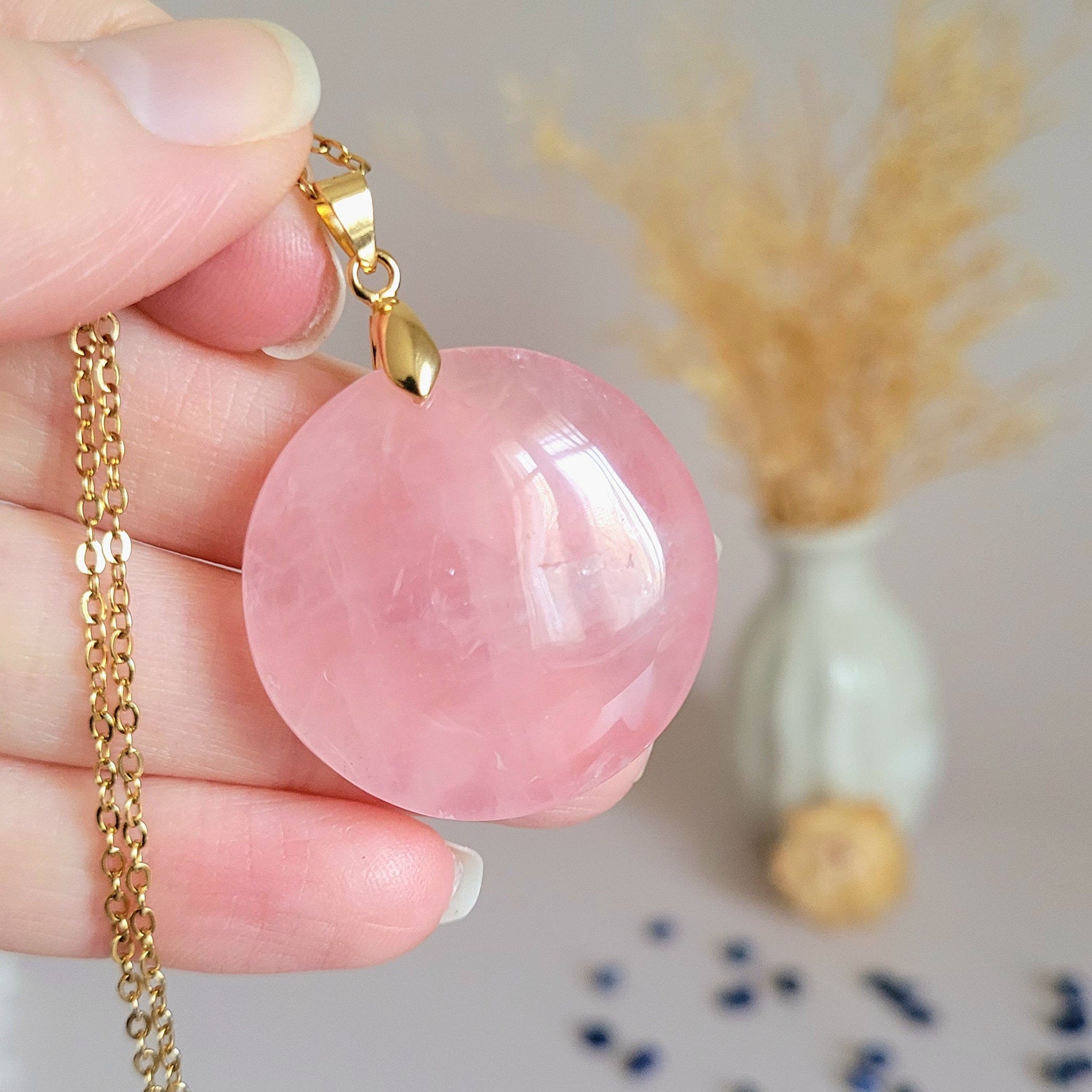 Pendentif en quartz rose 3,1 cm – Bélière dorée