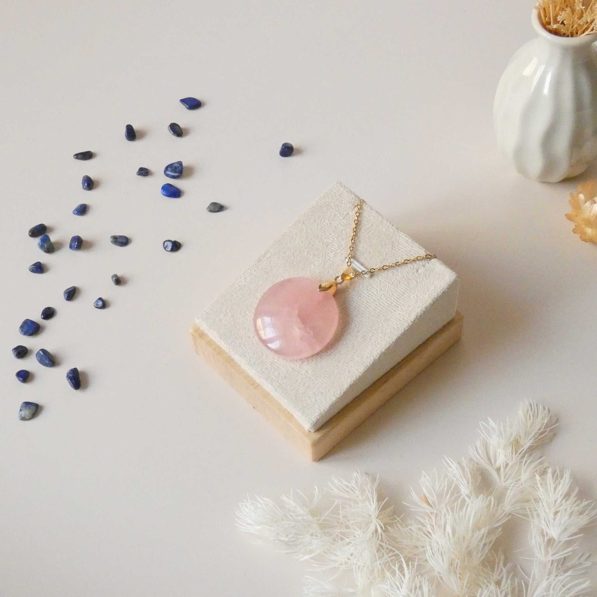 Pendentif en quartz rose 3,1 cm – Bélière dorée