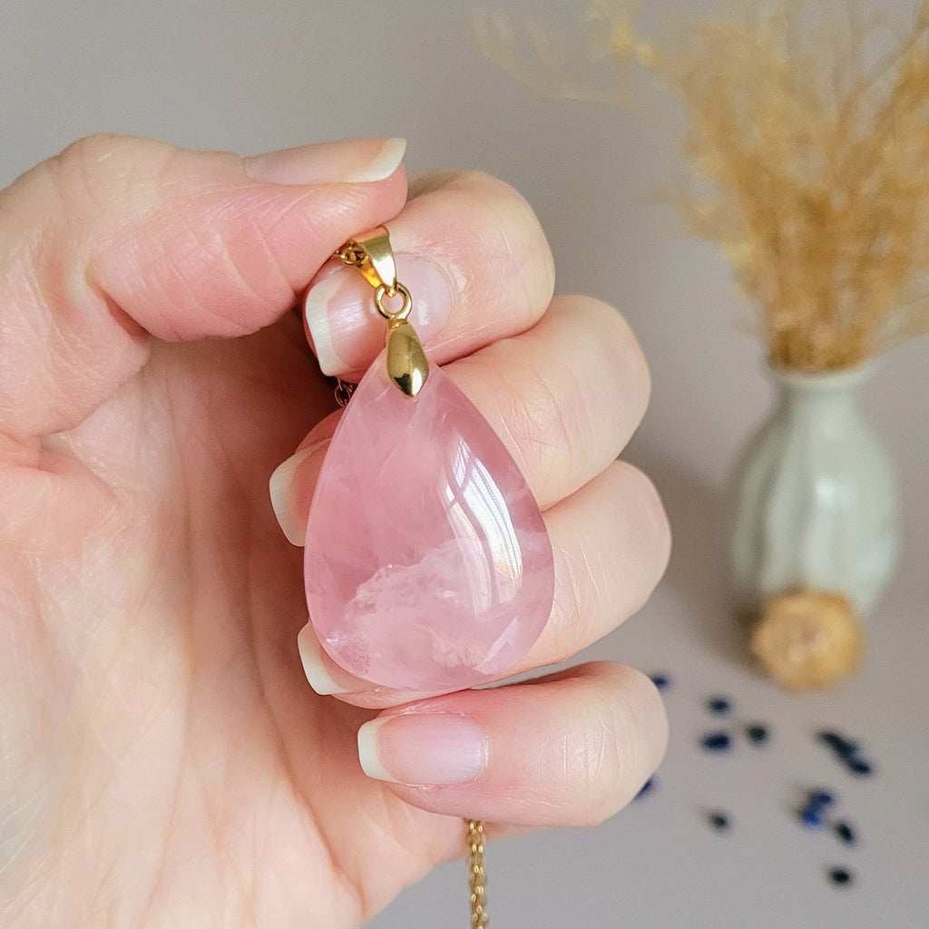 Pendentif en quartz rose 3,2 cm – Bélière dorée