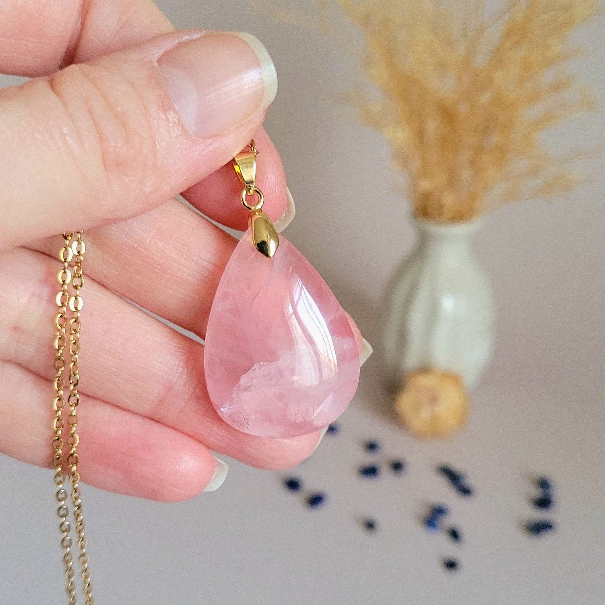 Pendentif en quartz rose 3,2 cm – Bélière dorée