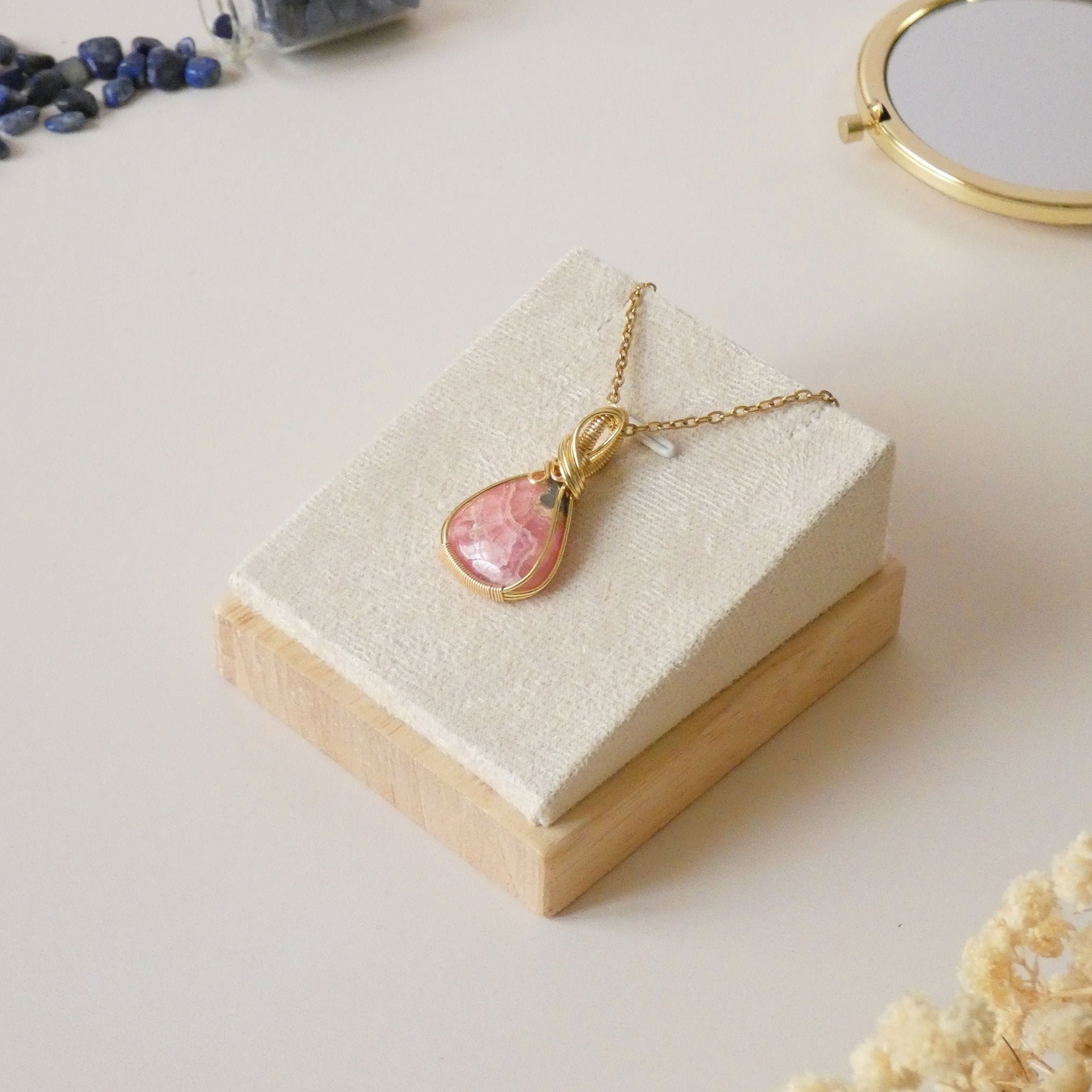 Pendentif en rhodochrosite 3,6 cm bijou artisanal en pierre naturelle