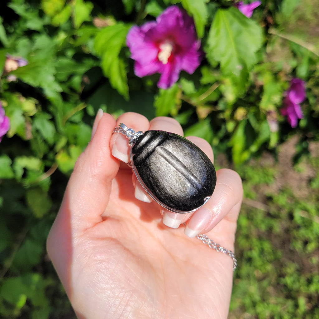 Pendentif scarabée obsidienne argenté 4,9 cm talisman unique