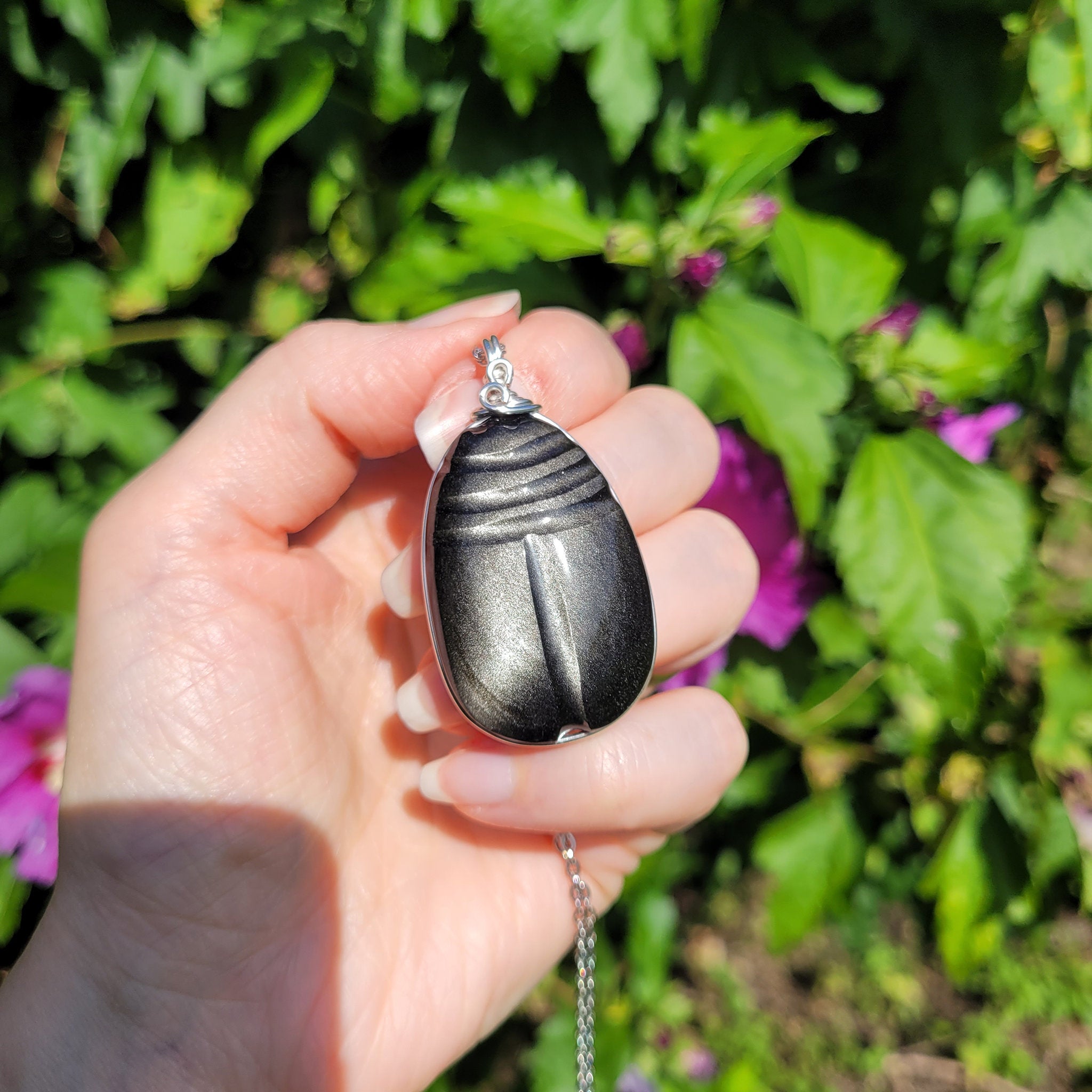 Pendentif scarabée obsidienne argenté 5,1 cm bijou artisanal