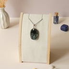 Pendentif en séraphinite bélière argentée – 2,7 cm - Bijou artisanal pierre naturelle