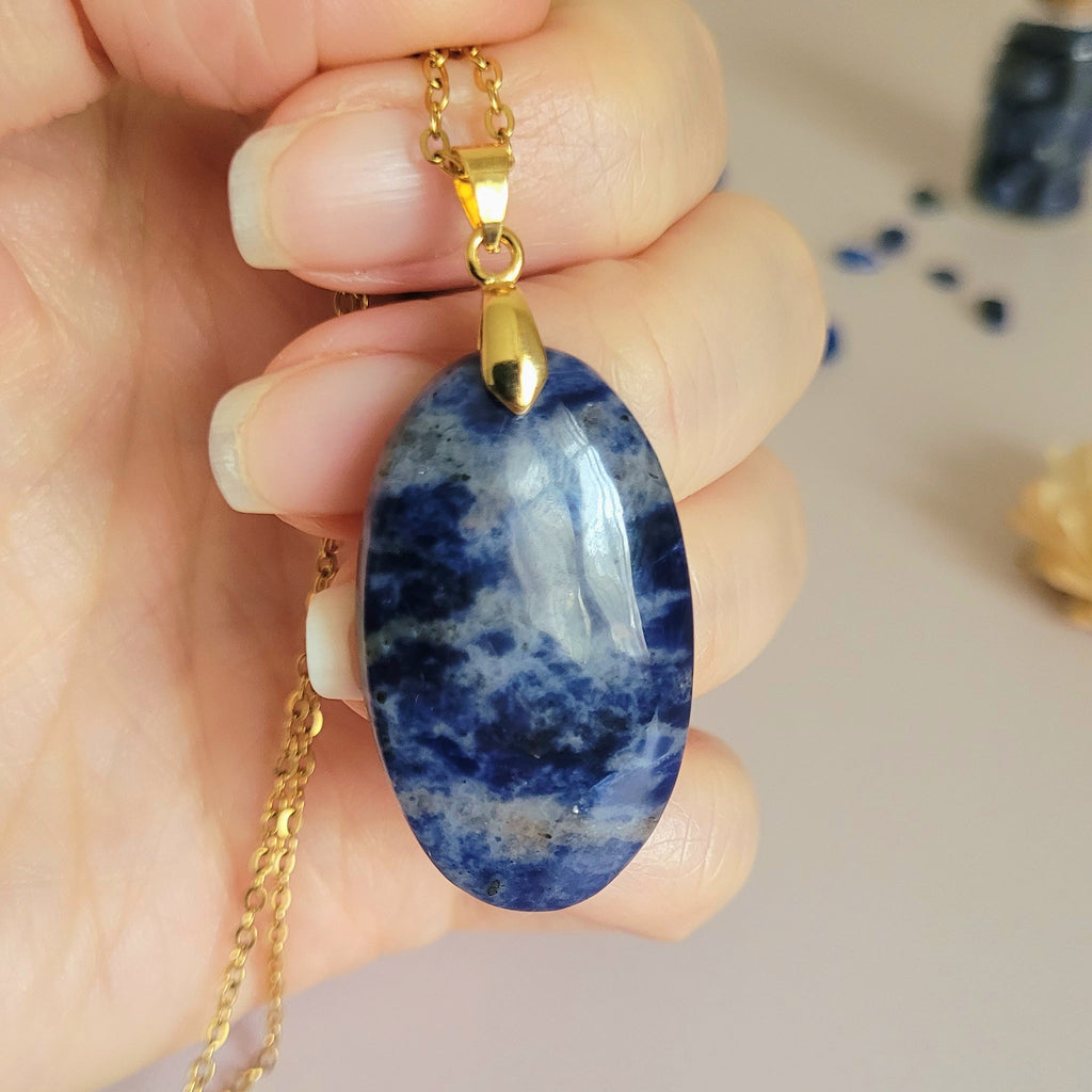 Pendentif sodalite 3,6 bélière dorée