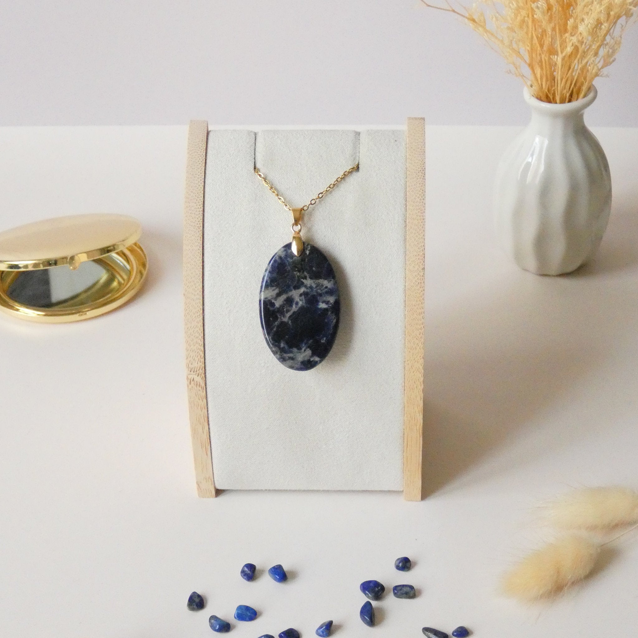 Pendentif sodalite 4,1 cm bélière dorée