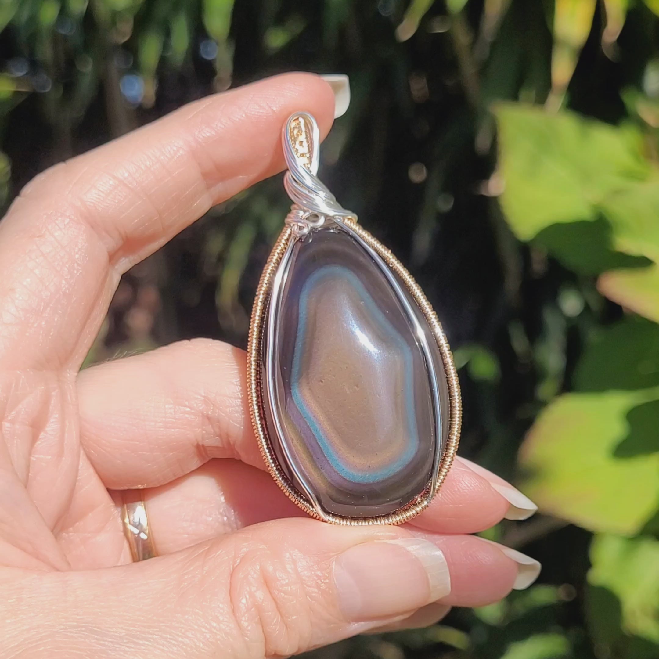 Pendentif obsidienne oeil céleste  6,5 cm pièce exceptionnelle