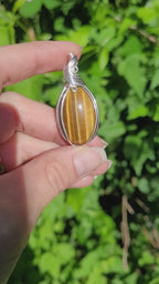 Pendentif oeil de tigre 4,6 cm wire wrapping argenté