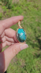 Pendentif chrysocolle et malachite 4,4 cm wire wrapping doré