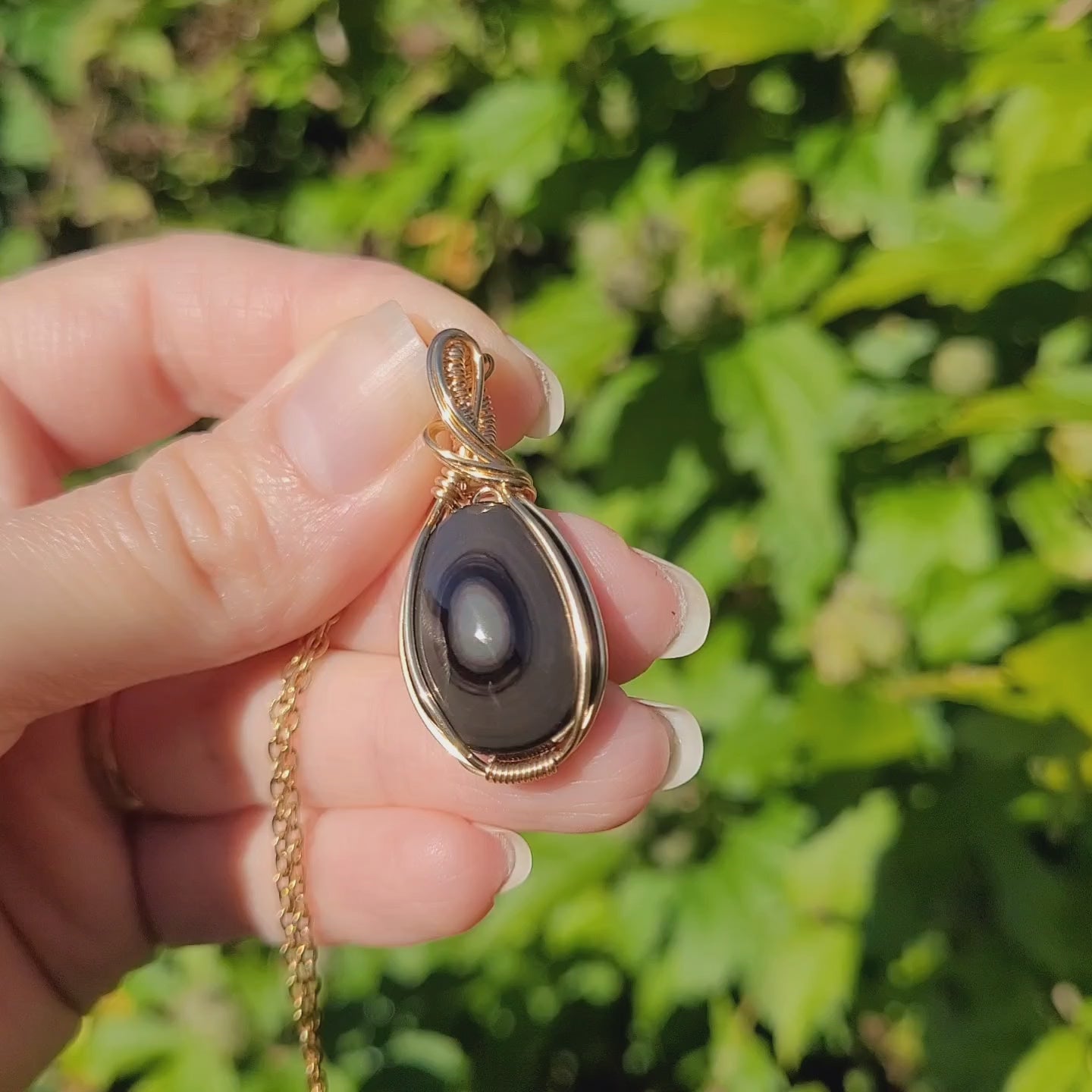 Pendentif obsidienne oeil céleste 3,8 cm wire wrapping