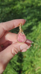 Pendentif en rhodochrosite 3,6 cm bijou artisanal en pierre naturelle