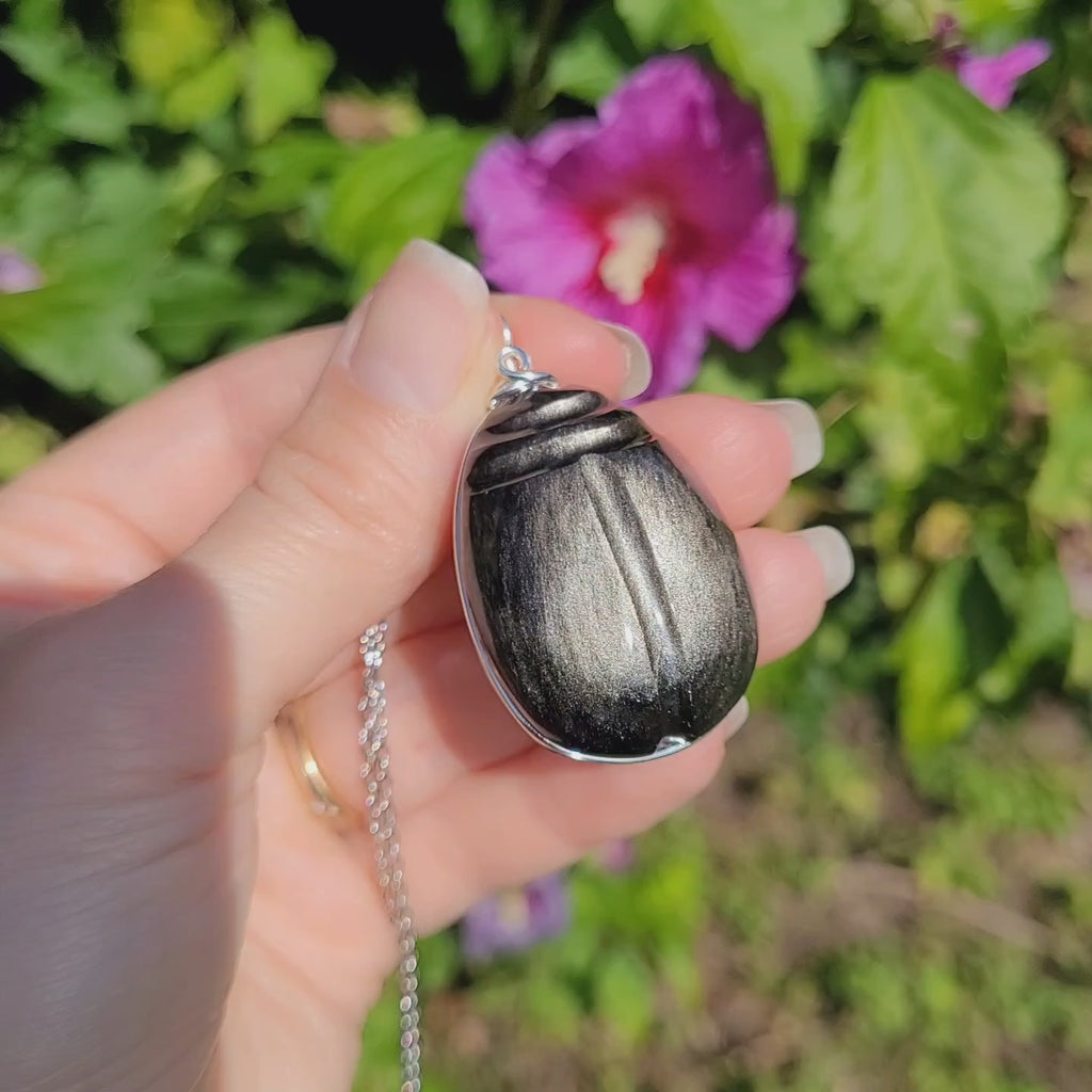 Pendentif scarabée obsidienne argenté 4,9 cm talisman unique