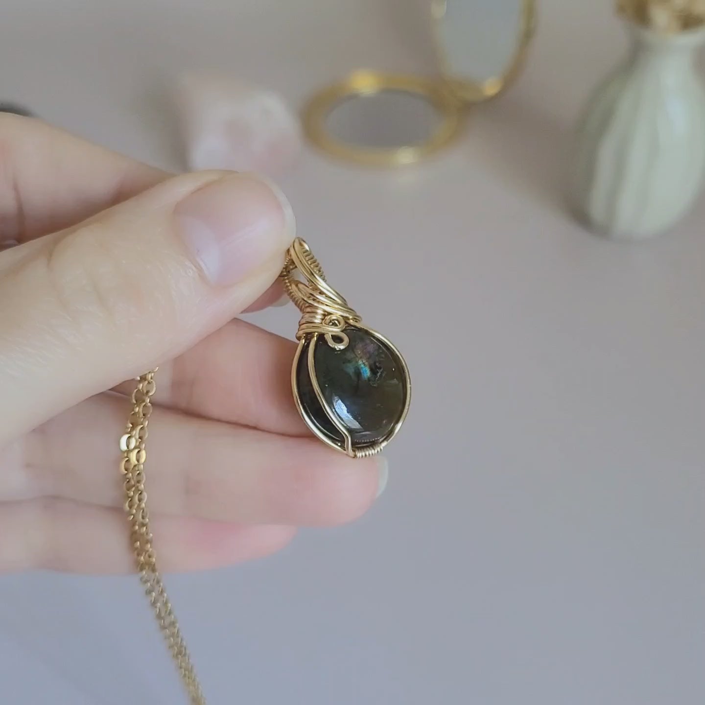 Pendentif en labradorite 3,1 cm bijou artisanal