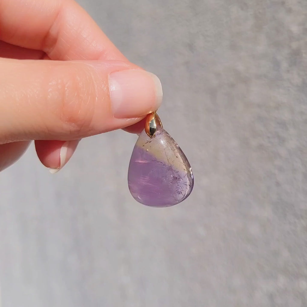 Pendentif en amétrine, bélière dorée - pierre naturelle